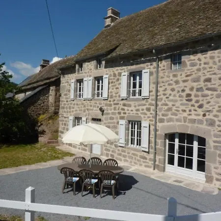 Maison De Caractere Renovee, Proche Super Lioran Avec Cheminee, Jardin Ferme Et Salle De Jeux - Fr-1-742-512 Ferienhaus
